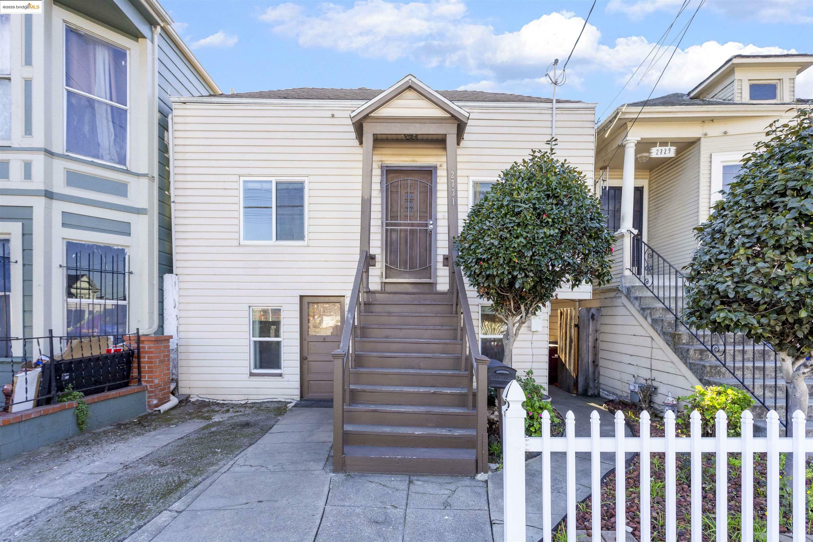 Property Photo: 2731 E 9th Street CA 94601