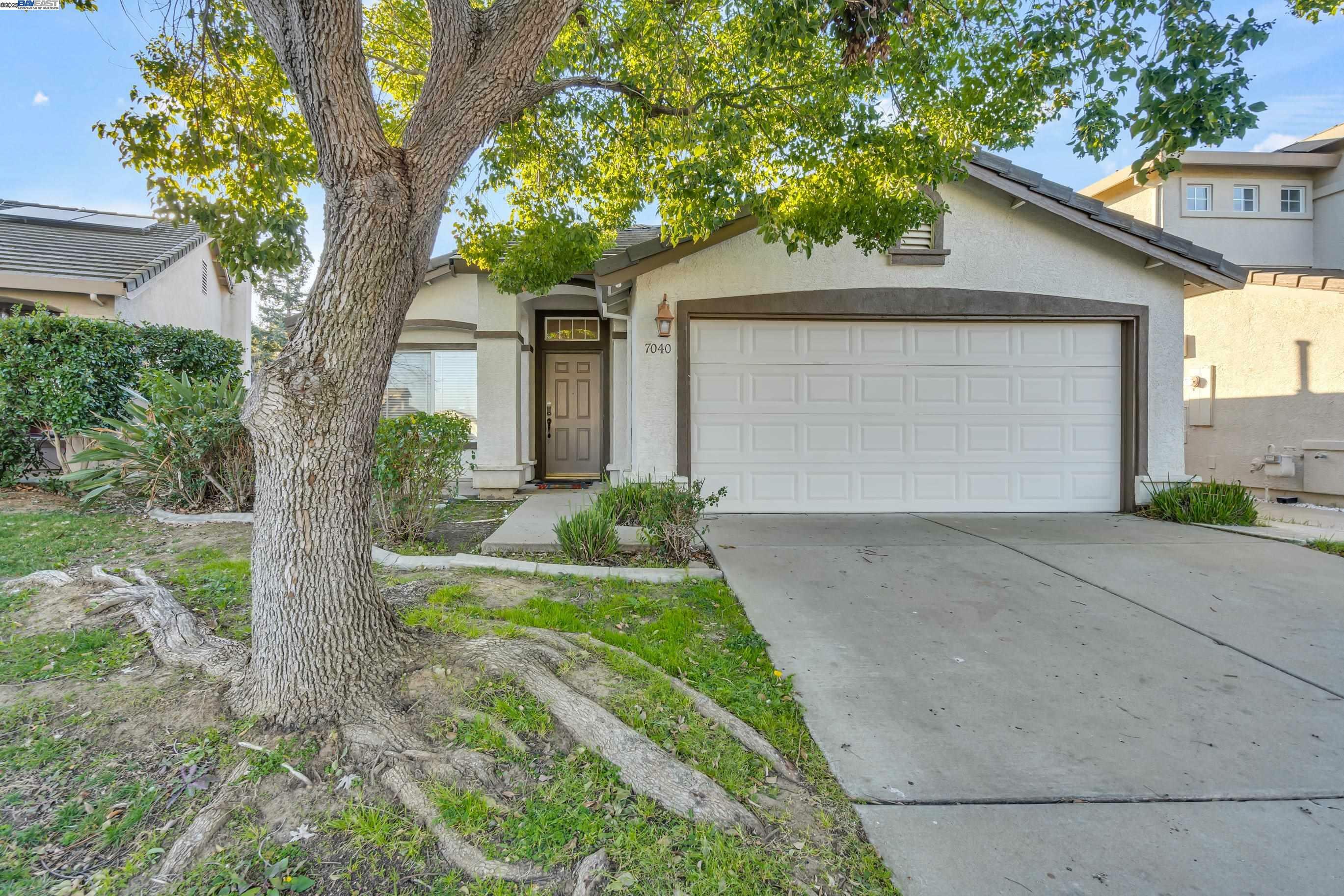 7040 Lyndale Cir  Elk Grove CA 95758 photo