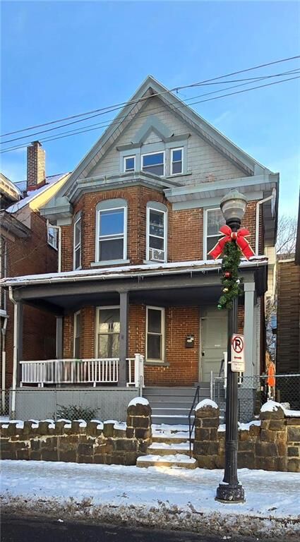 Property Photo:  118 East 4th Street  PA 18015 