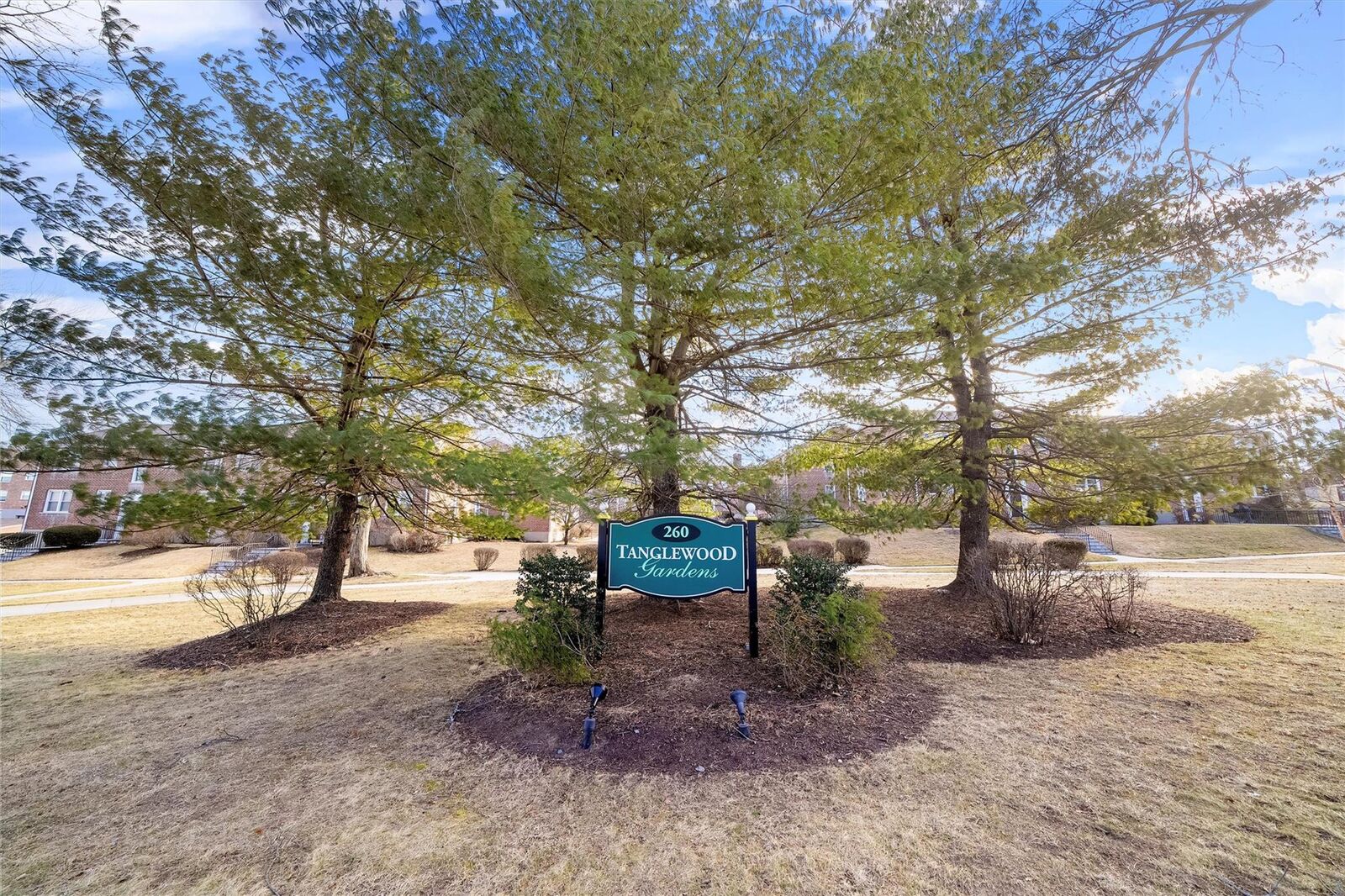 Property Photo:  260 Church Street 4B4  NY 10603 
