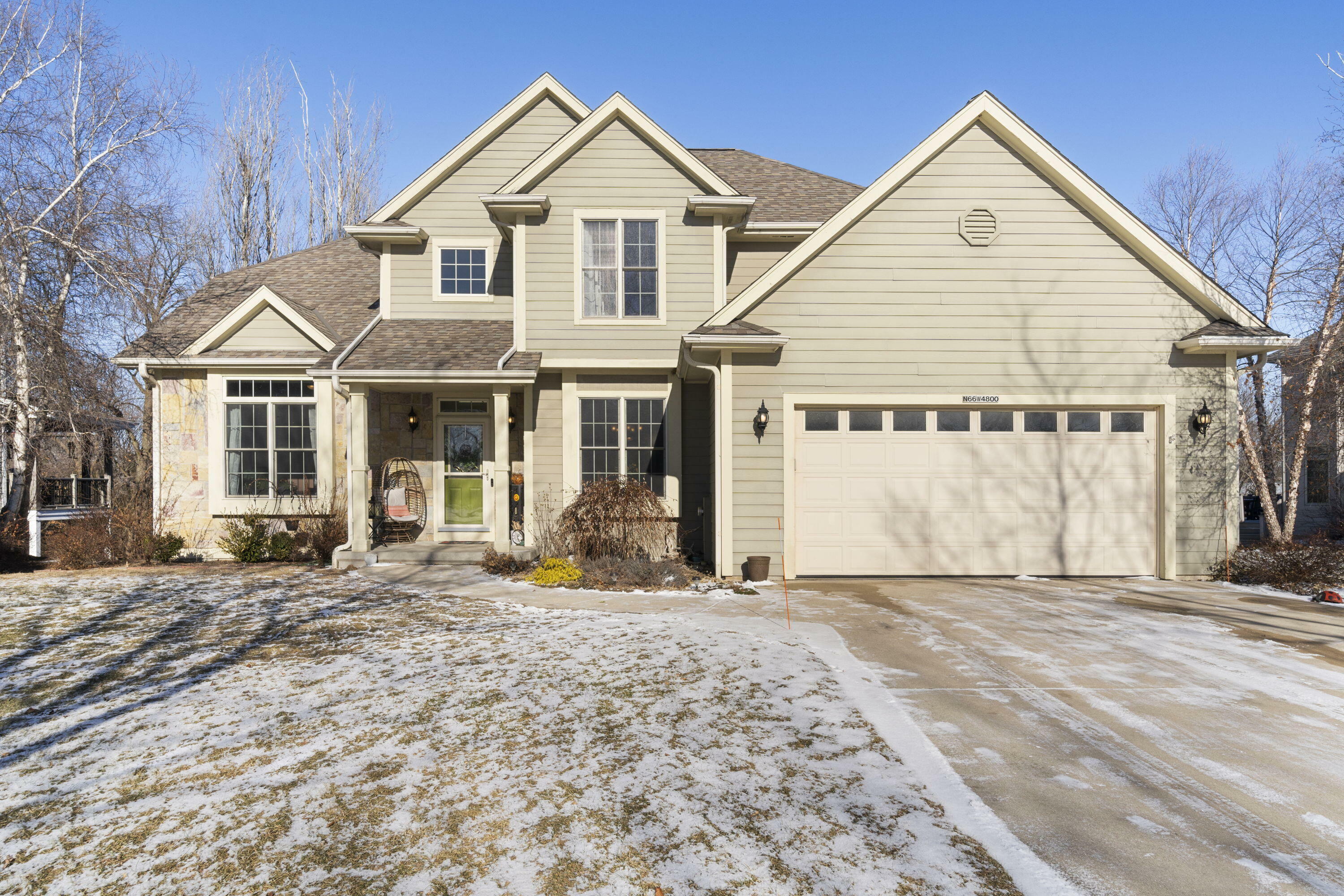 Property Photo:  N66w4800 Cedar Reserve Cir  WI 53012 