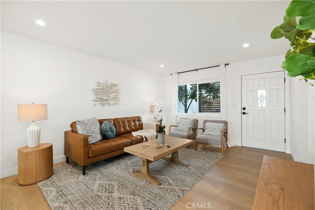 Property Photo:  814 E Calbas Street  CA 90745 