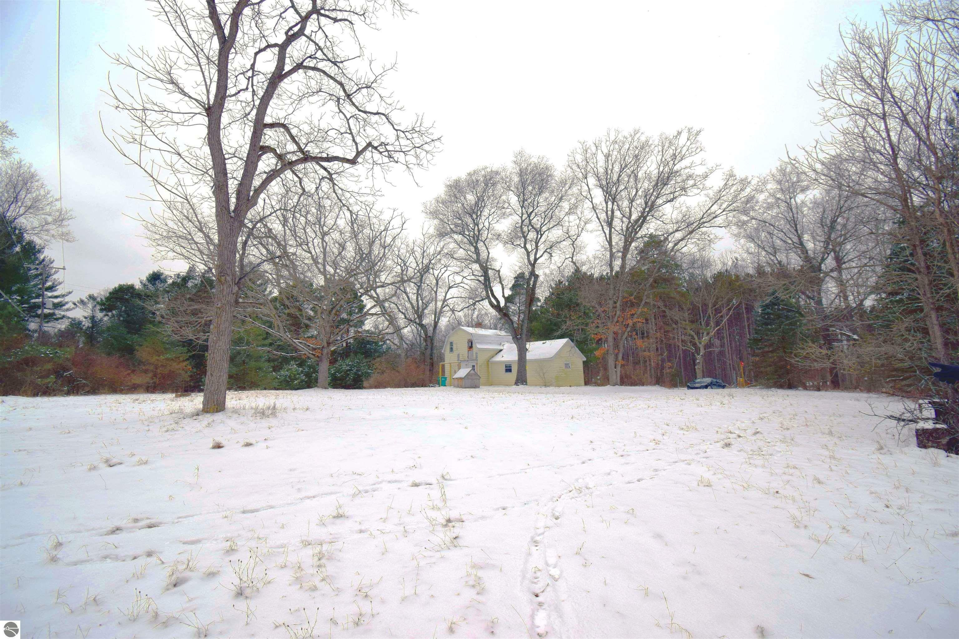 Property Photo:  46 E Clarence Road  MI 48625 