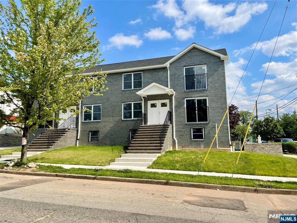 Property Photo:  135 Vernon Avenue  NJ 07503 