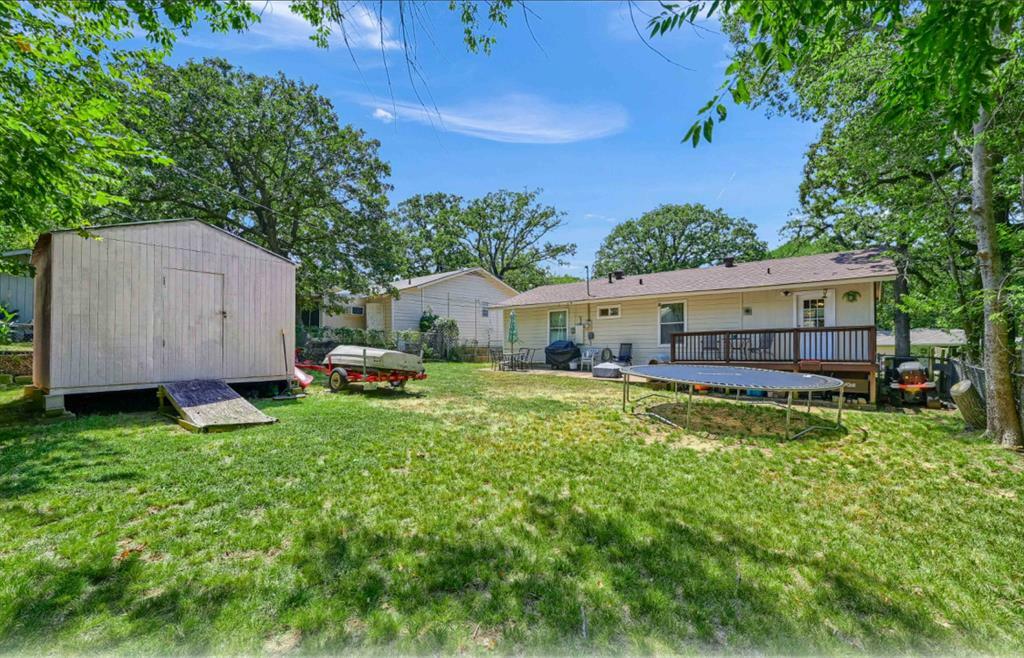 Property Photo: 1111 Ridgewood Road TX 75020