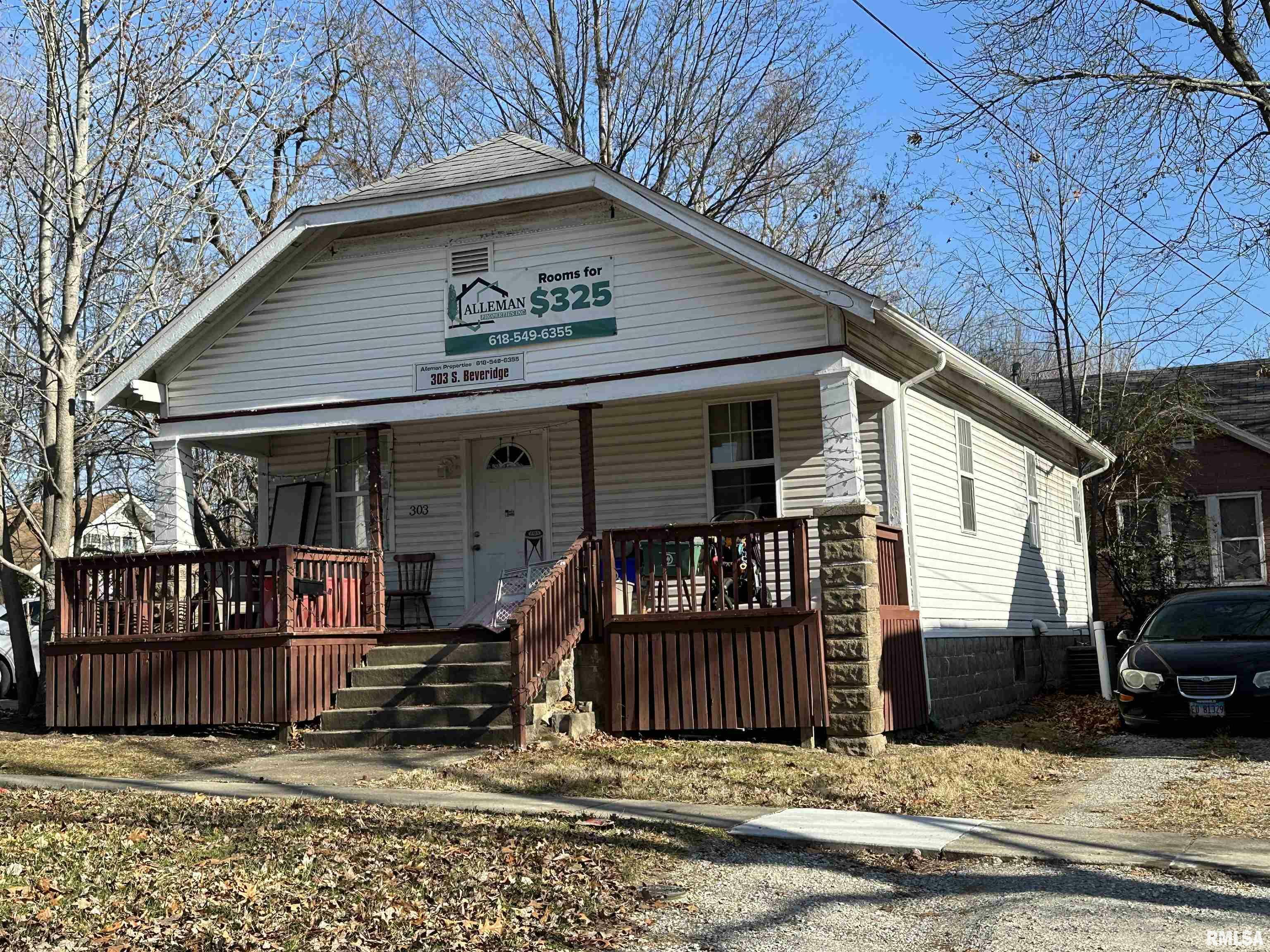 Property Photo:  303 S Beveridge Street  IL 62901 