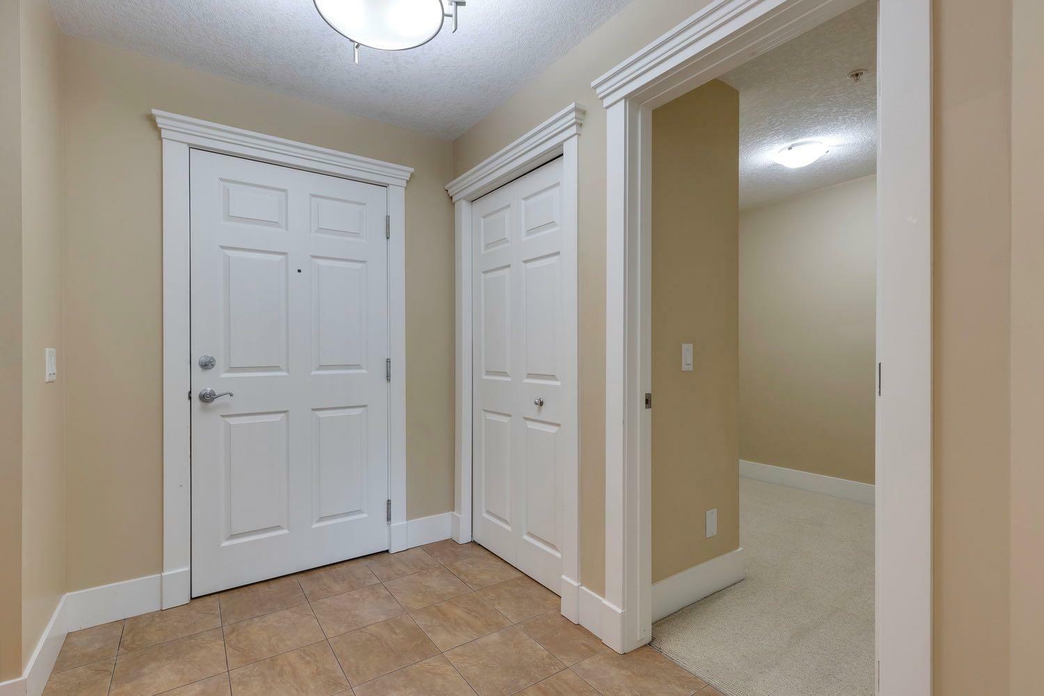 Property Photo:  500 Rocky Vista Gardens NW 315  AB T3G 0C3 