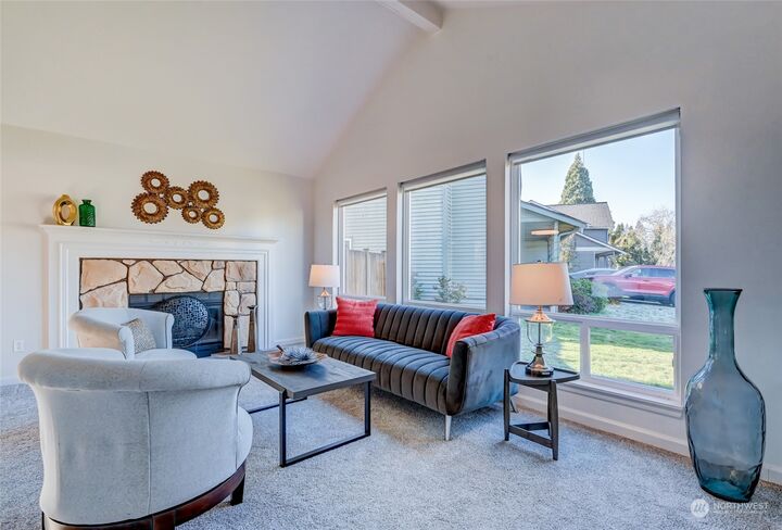 Property Photo: 12625 NE 81st Place WA 98033