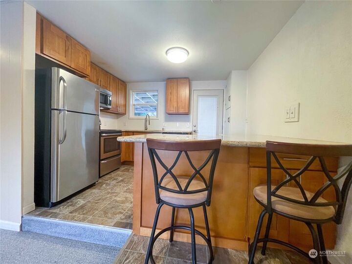 Property Photo:  625 NE 155th Street B  WA 98155 