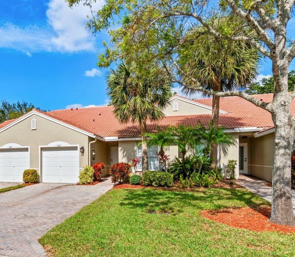 Property Photo:  5137 Toscana Trail  FL 33437 