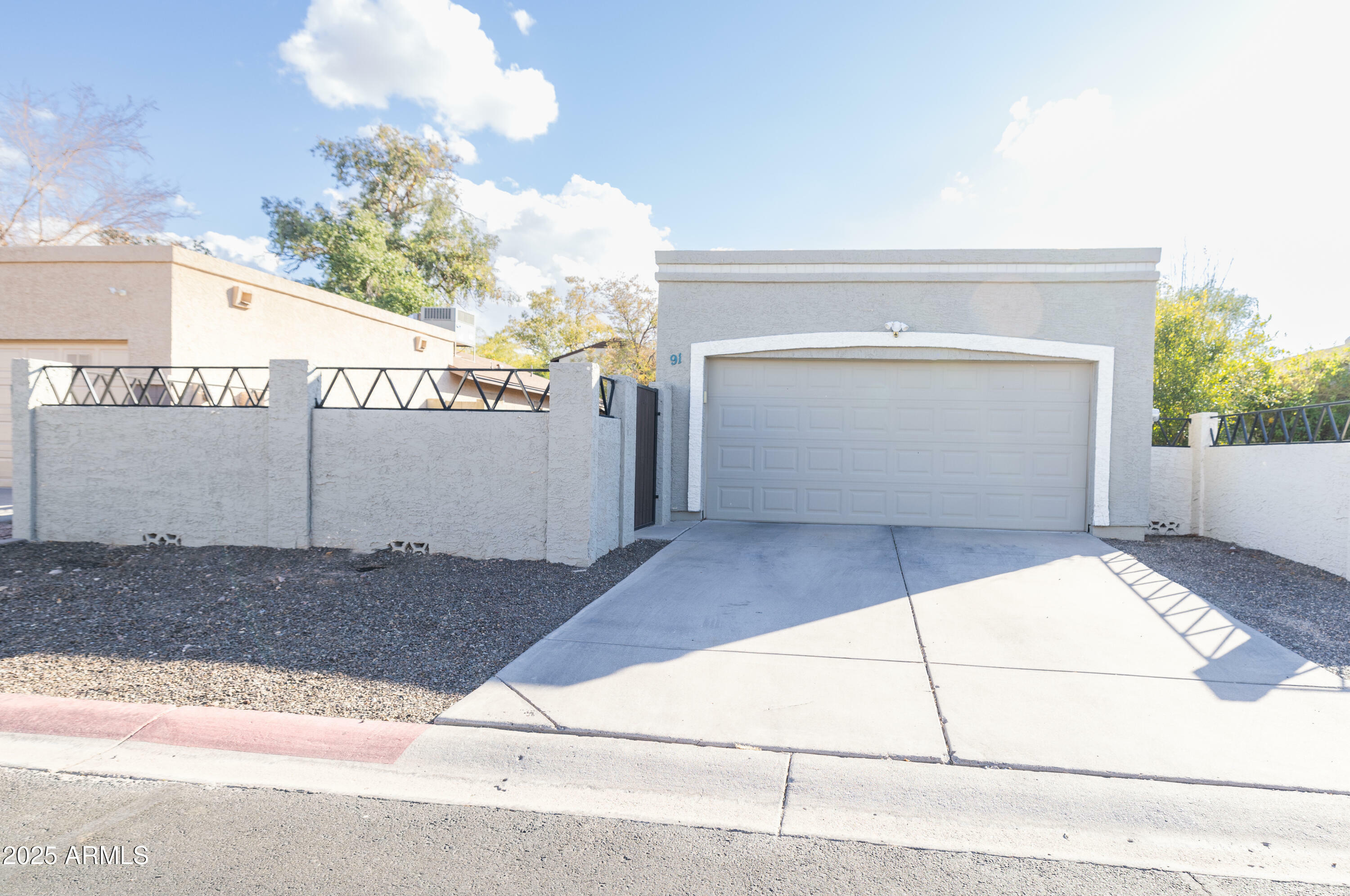 Property Photo:  619 E Jensen Street E 91  AZ 85203 