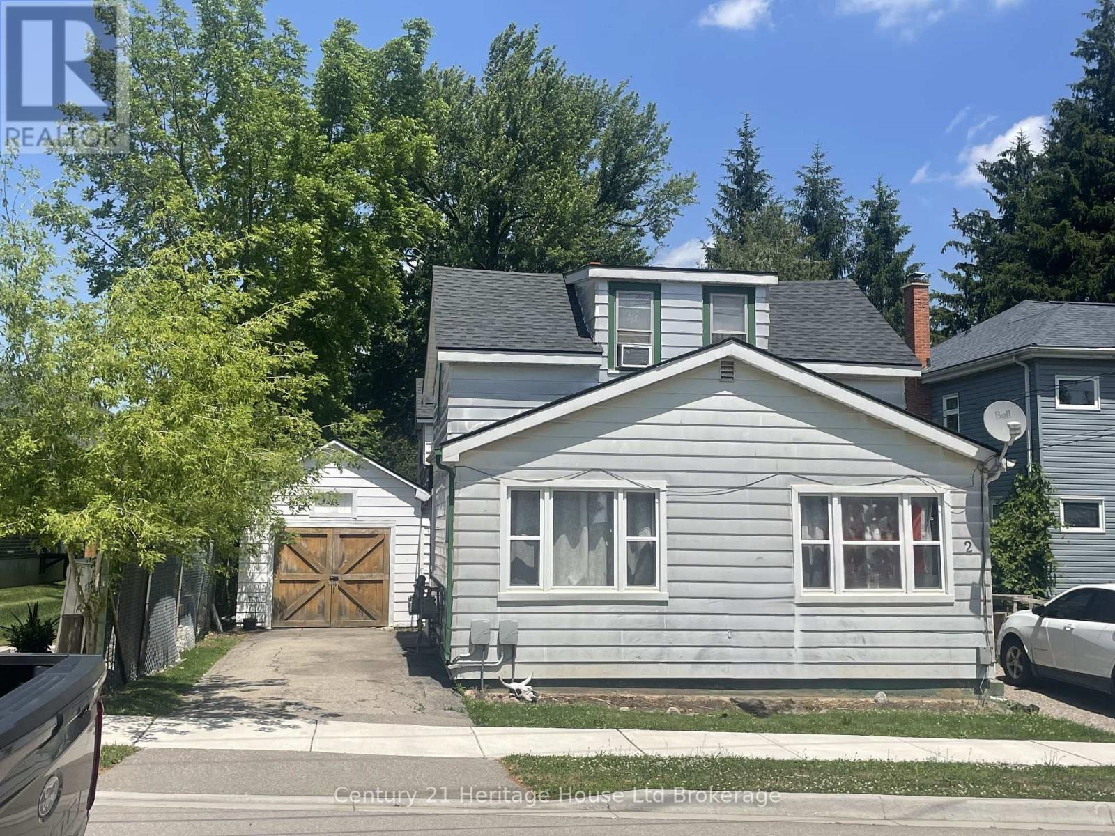 Property Photo:  2 Elgin Street West  ON N0J 1P0 