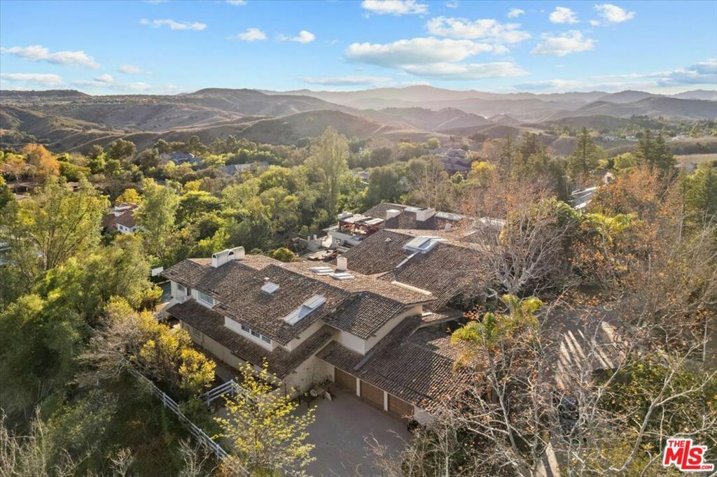25120 Jim Bridger Road  Hidden Hills CA 91302 photo