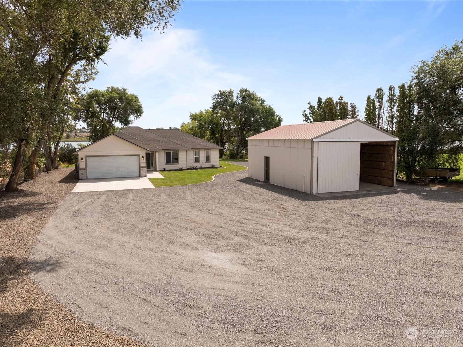 Property Photo:  2011 W Lakeside Drive  WA 98837 