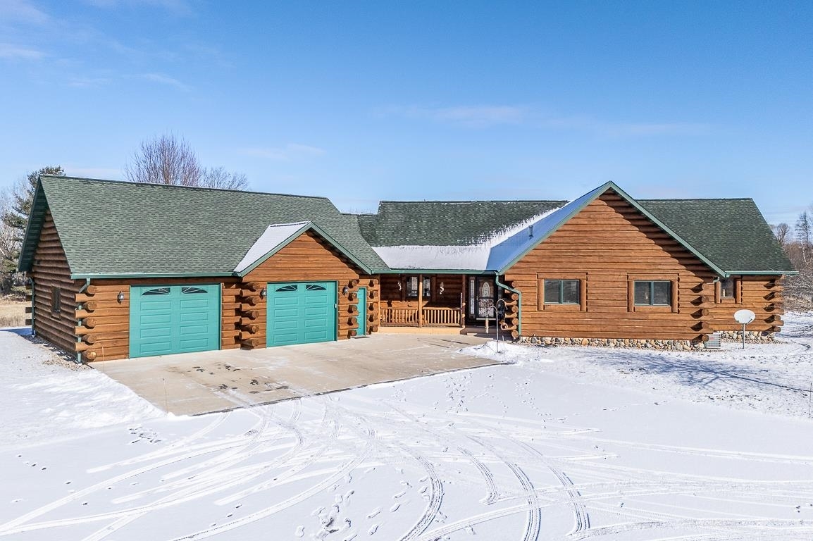 Property Photo:  E8957 Dey Road  WI 54961-8601 