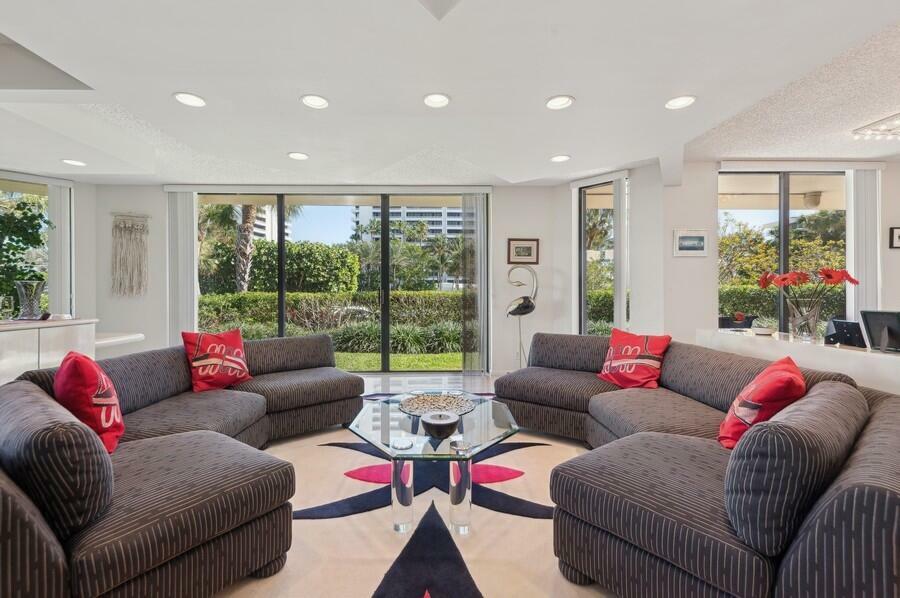 Property Photo:  1401 S Ocean Boulevard 110  FL 33432 