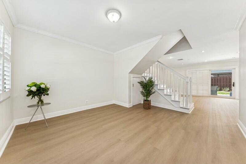 Property Photo: 16261 Fig Way FL 33484