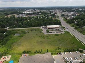 Property Photo: 1048 S Main Street MI 48446