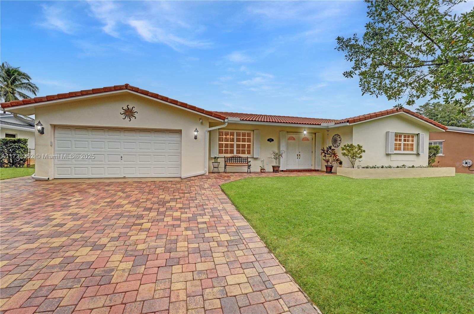 Property Photo:  1811 NW 106th Ter  FL 33026 