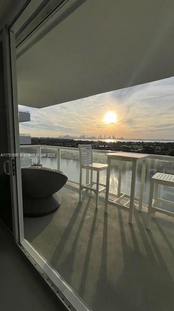 Property Photo:  5750 Collins Ave 14B  FL 33140 