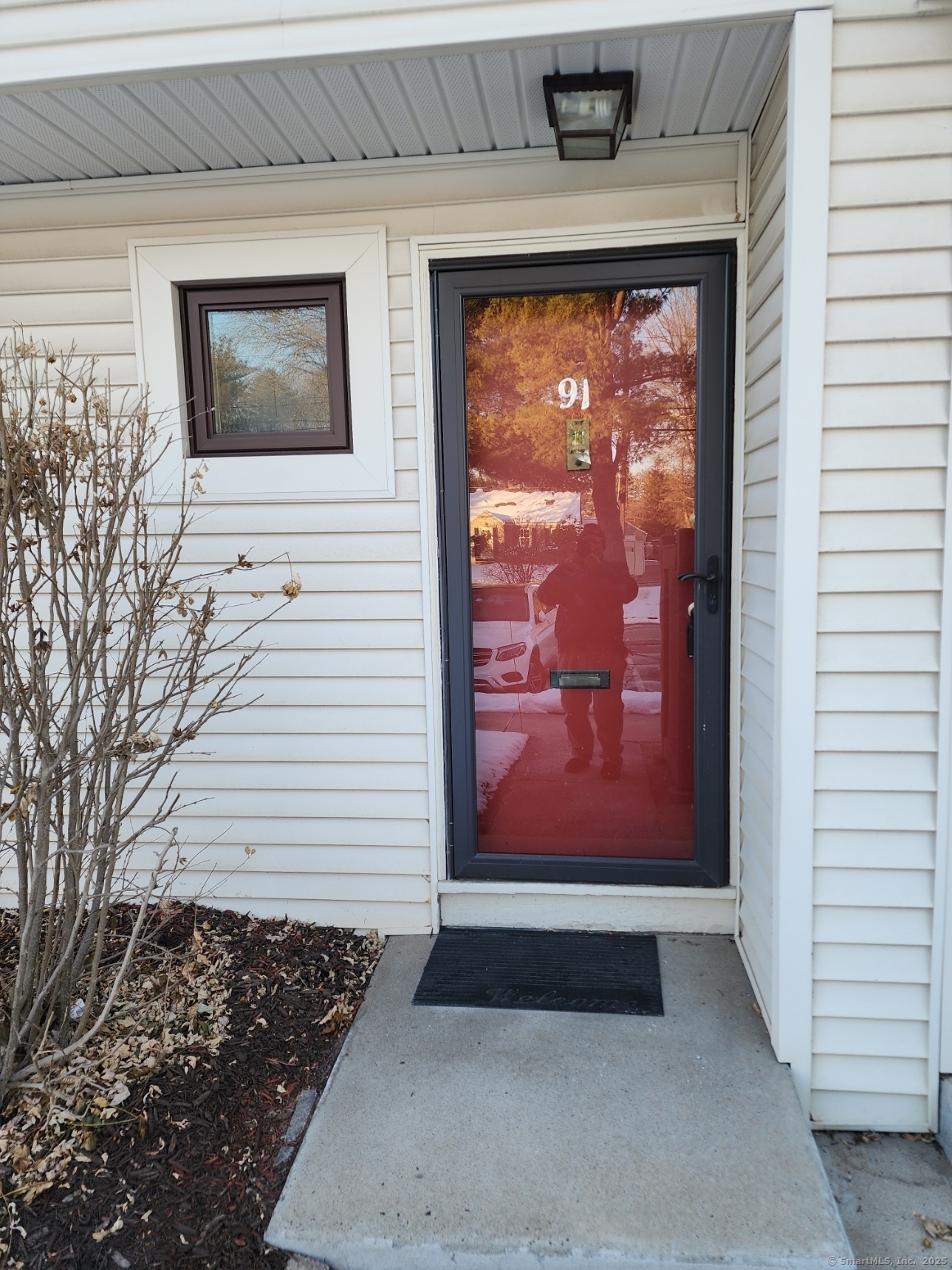 Property Photo: 9 Woodland Avenue 9I CT 06002