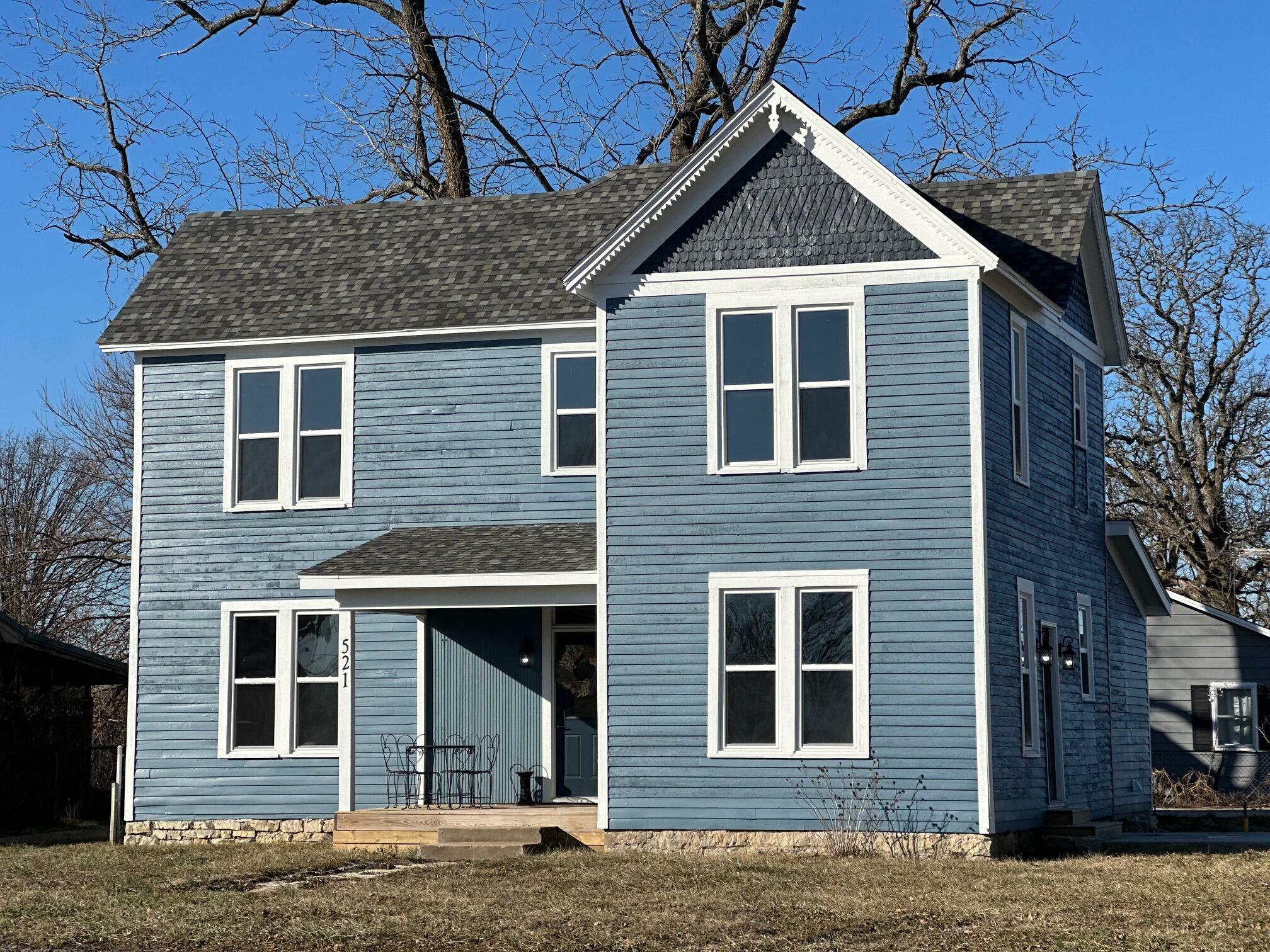 521 N Oakland Avenue  Mountain Grove MO 65711 photo