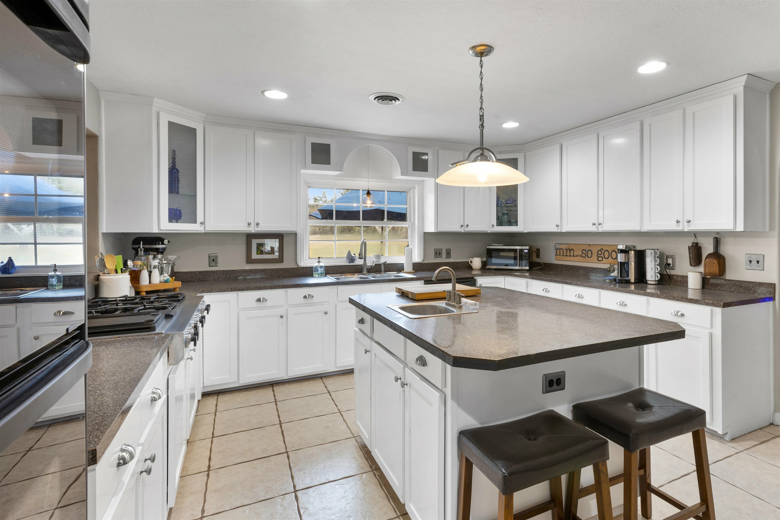 Property Photo: 3188 San Pedro Road FL 32347-000