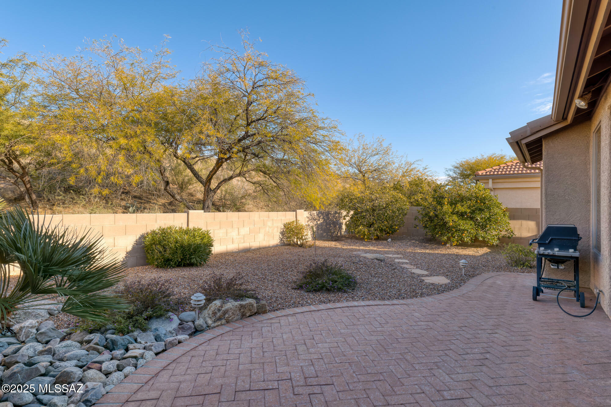 Property Photo: 62218 E Sand Crest Drive AZ 85739