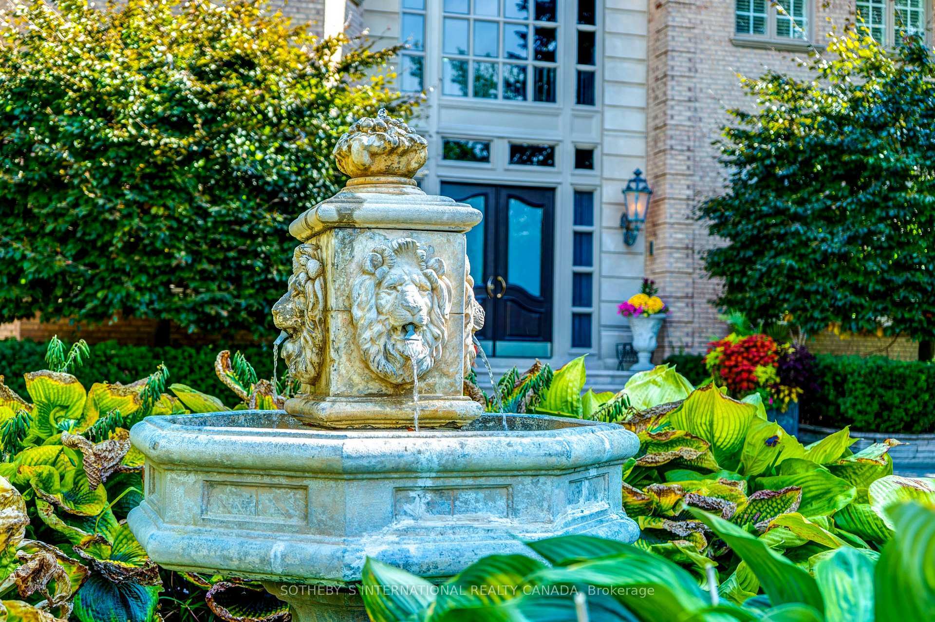 Photo de la propriété: 48 Old Park Lane ON L4B 2L3