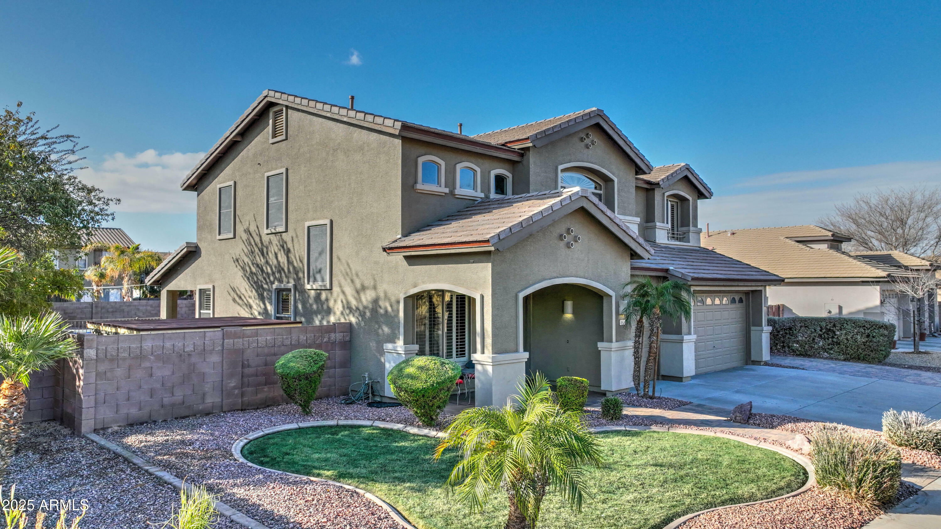 Property Photo:  1811 E Powell Way  AZ 85249 