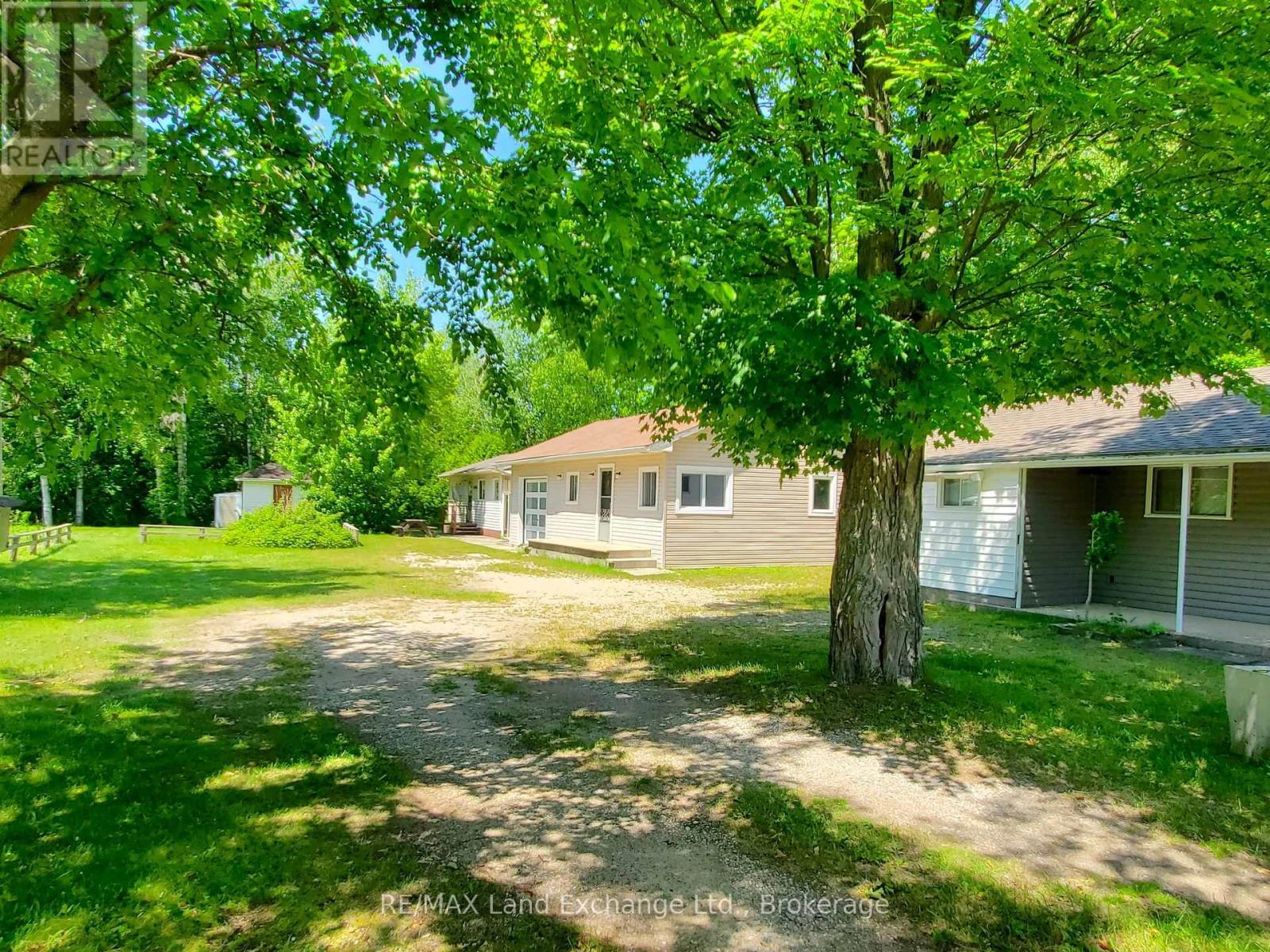 Property Photo: 22 Southampton Parkway ON N0H 2G0