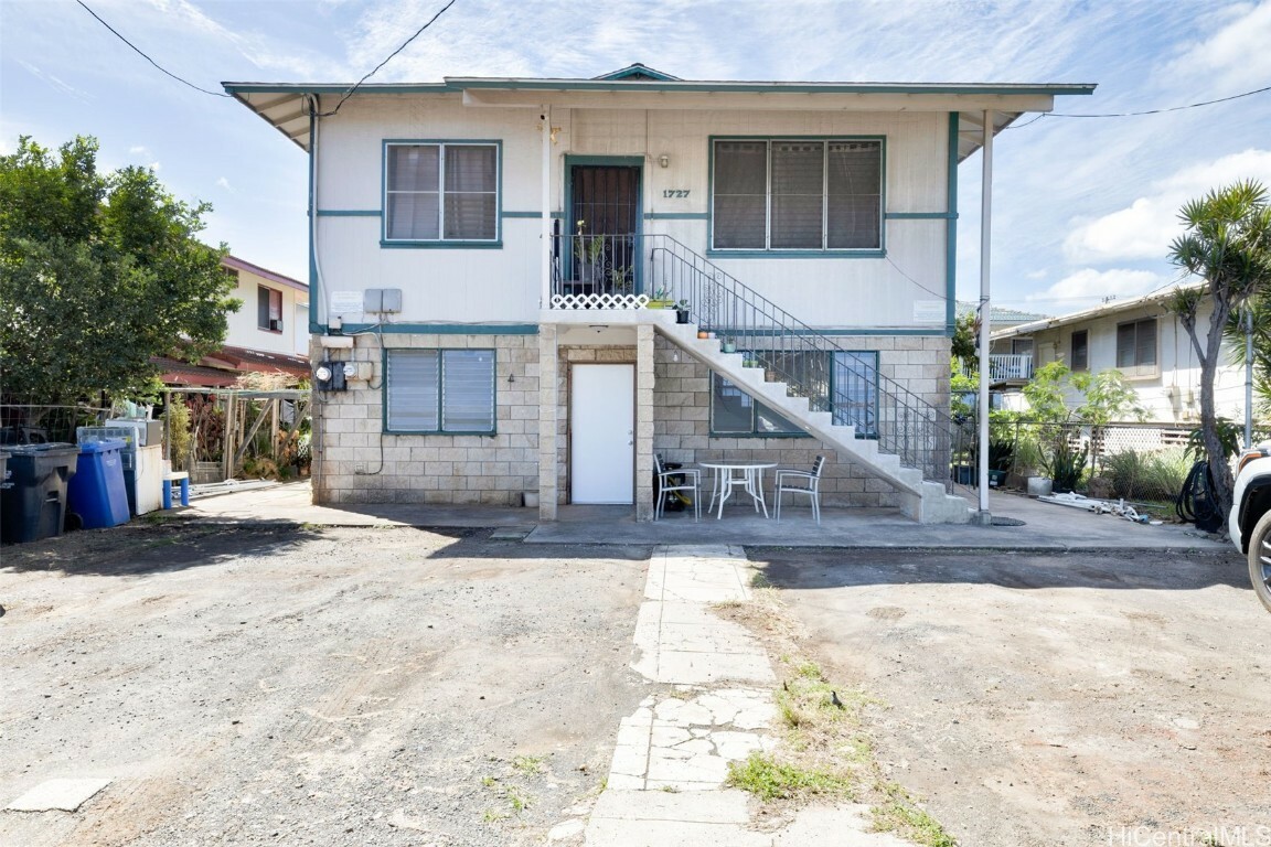 Property Photo:  1727 Ashford Street  HI 96819 
