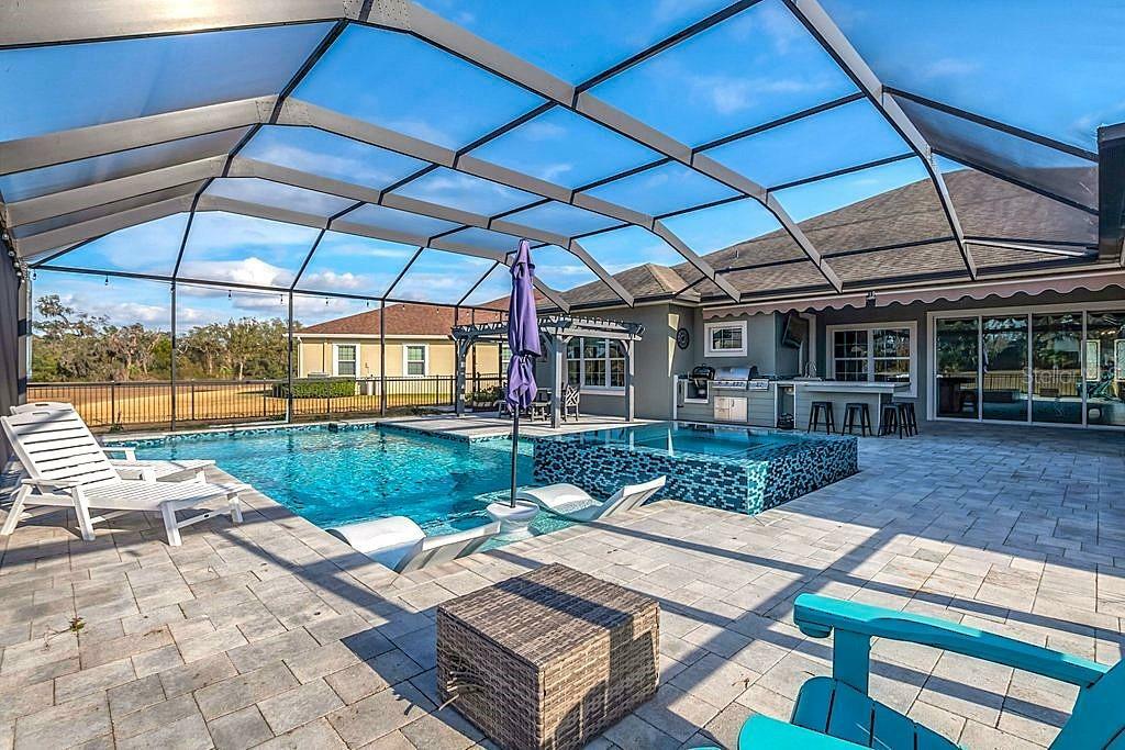Property Photo: 14214 Quintessa Lane FL 33547