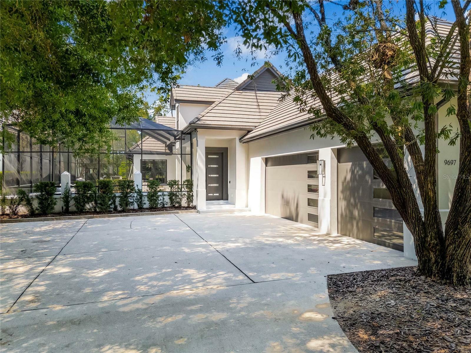 Property Photo:  9697 Bryanston Drive  FL 32827 