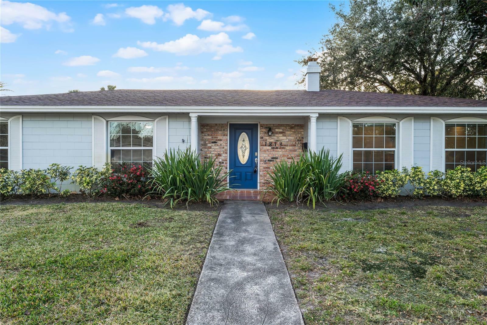 Property Photo:  1818 Foxboro Drive  FL 32812 