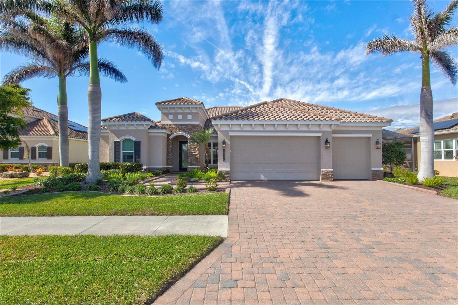 Property Photo:  20175 Elegante Court  FL 34293 