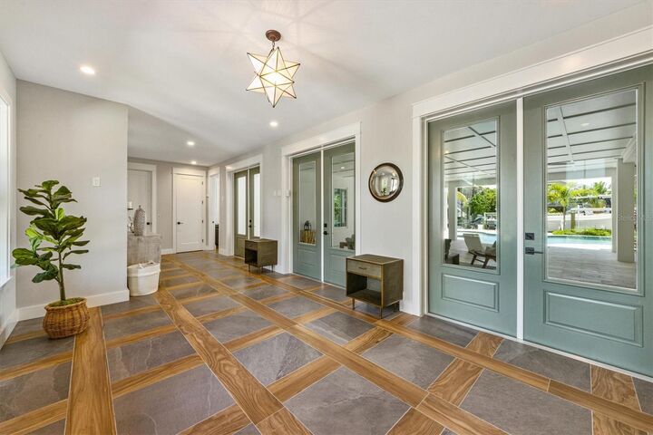 Property Photo:  217 Willow Avenue  FL 34216 