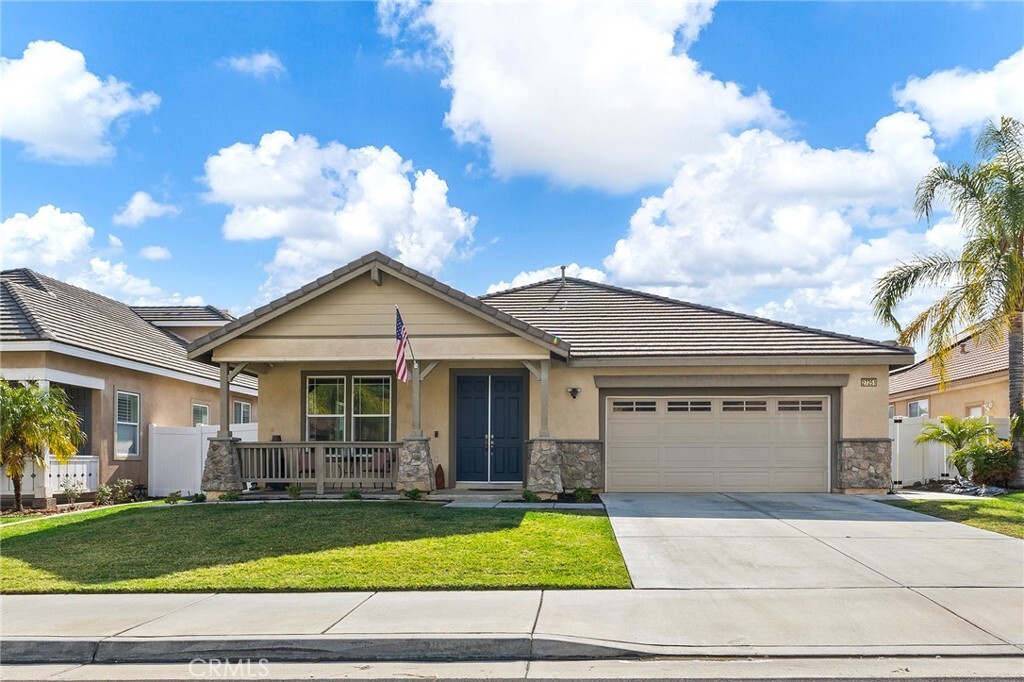 Property Photo: 27251 Wedgewood Way CA 92562