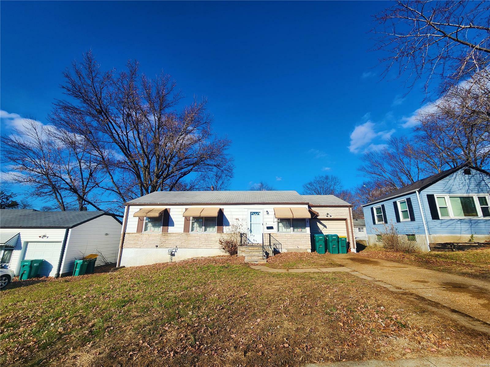 Property Photo:  1209 Kilgore Drive  MO 63137 