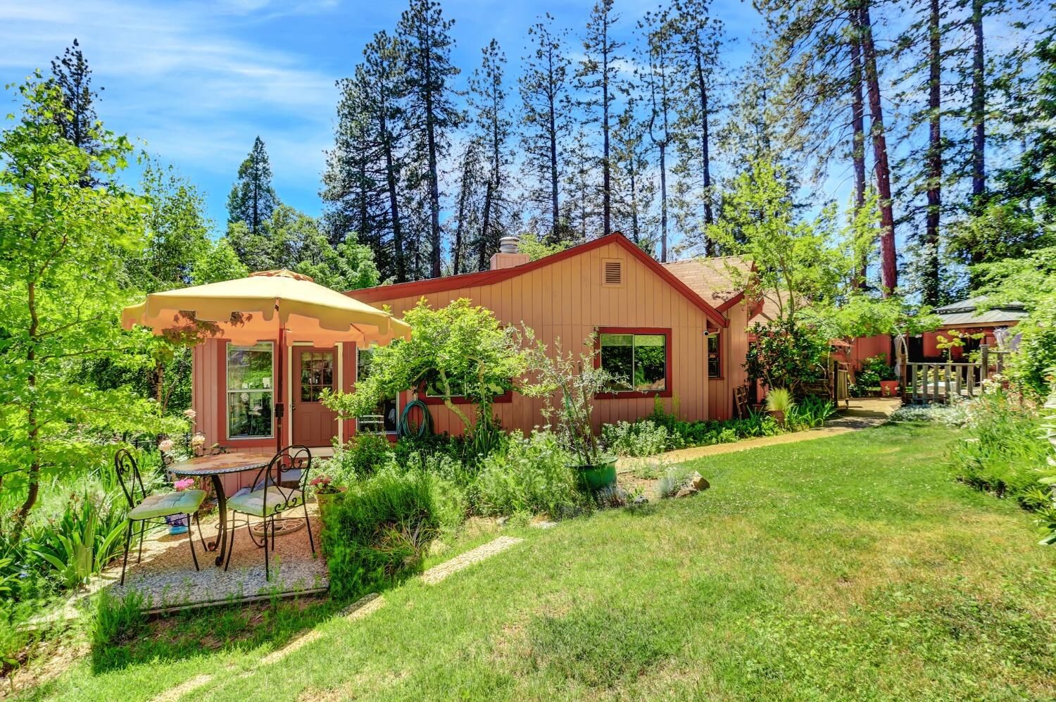 Property Photo:  11192 Silver Willow Lane  CA 95959 
