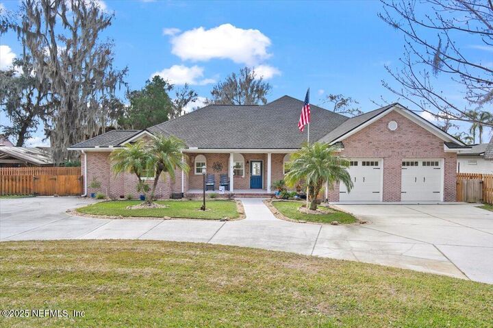 Property Photo: 3004 Magnolia Road FL 32065