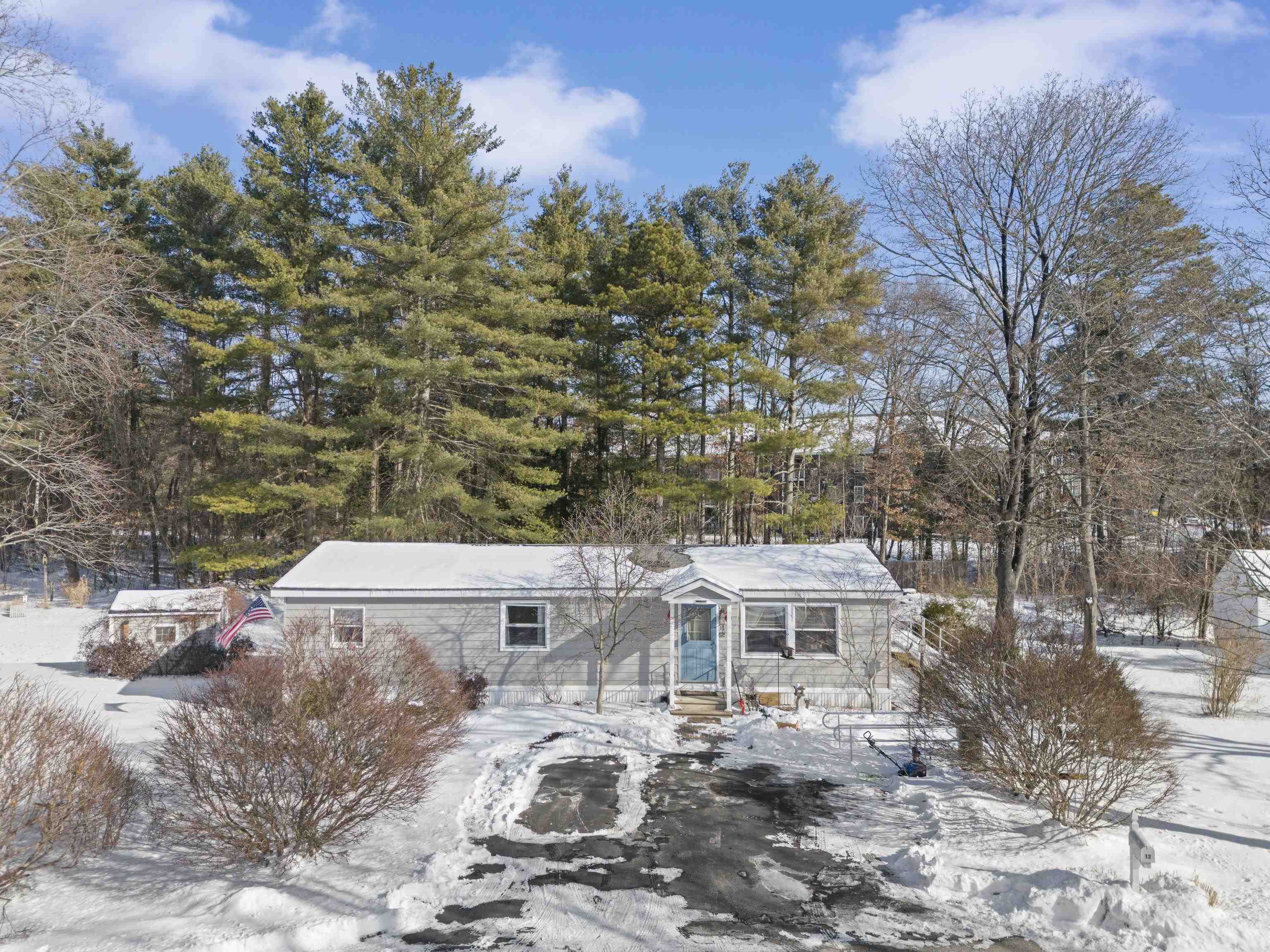 Property Photo: 12 Fairfield Drive NH 03301