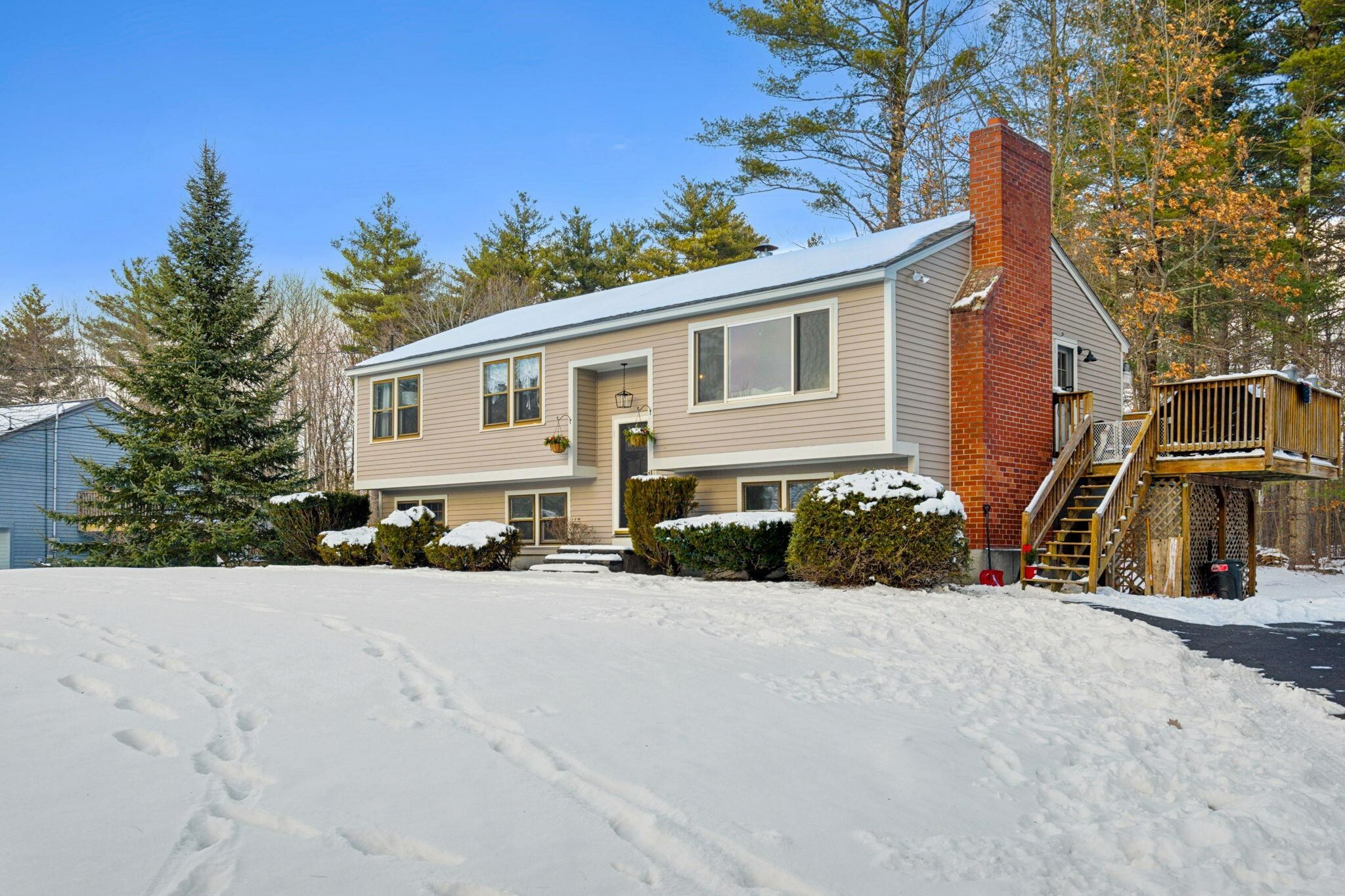 Property Photo:  176 Warner Hill Road  NH 03036 