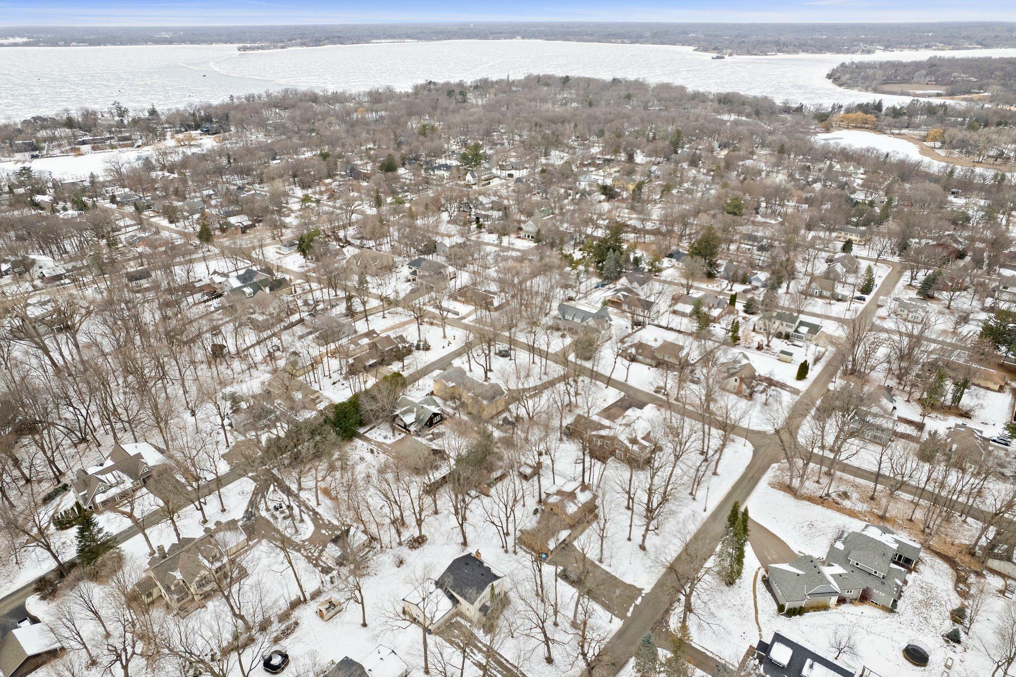 Property Photo:  18875 Lake Avenue  MN 55391 