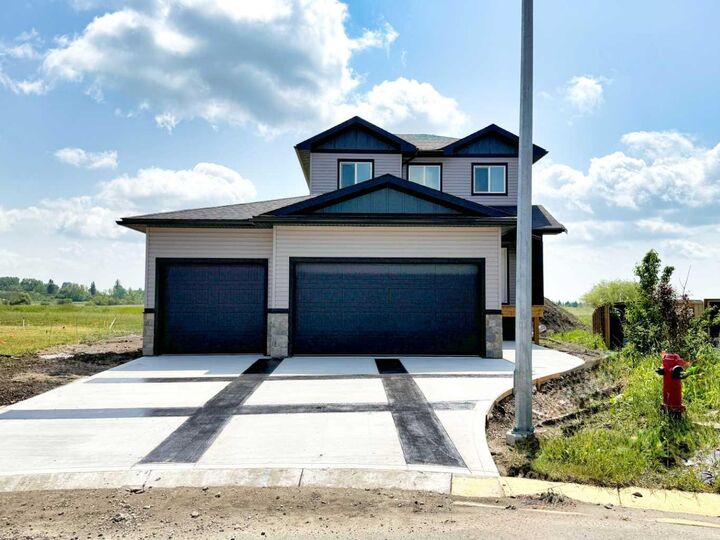 1207 Westview Drive  Bowden AB T0M 0K0 photo
