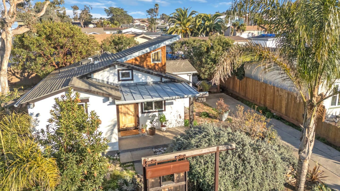 Property Photo:  1618 Kenneth Street  CA 93955 