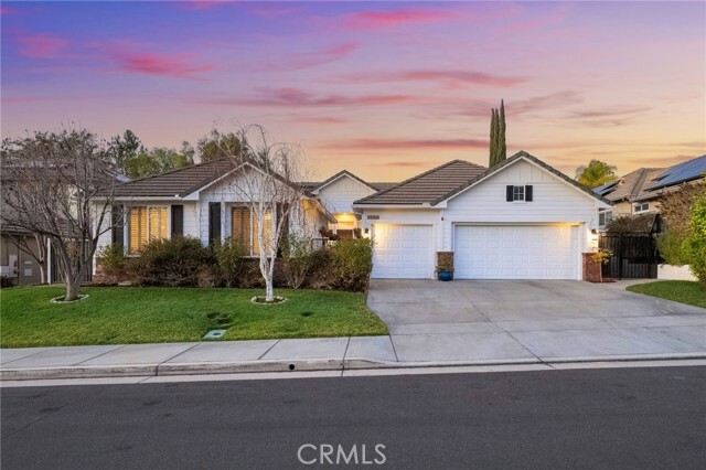 Property Photo:  32208 Via Bejarano  CA 92592 