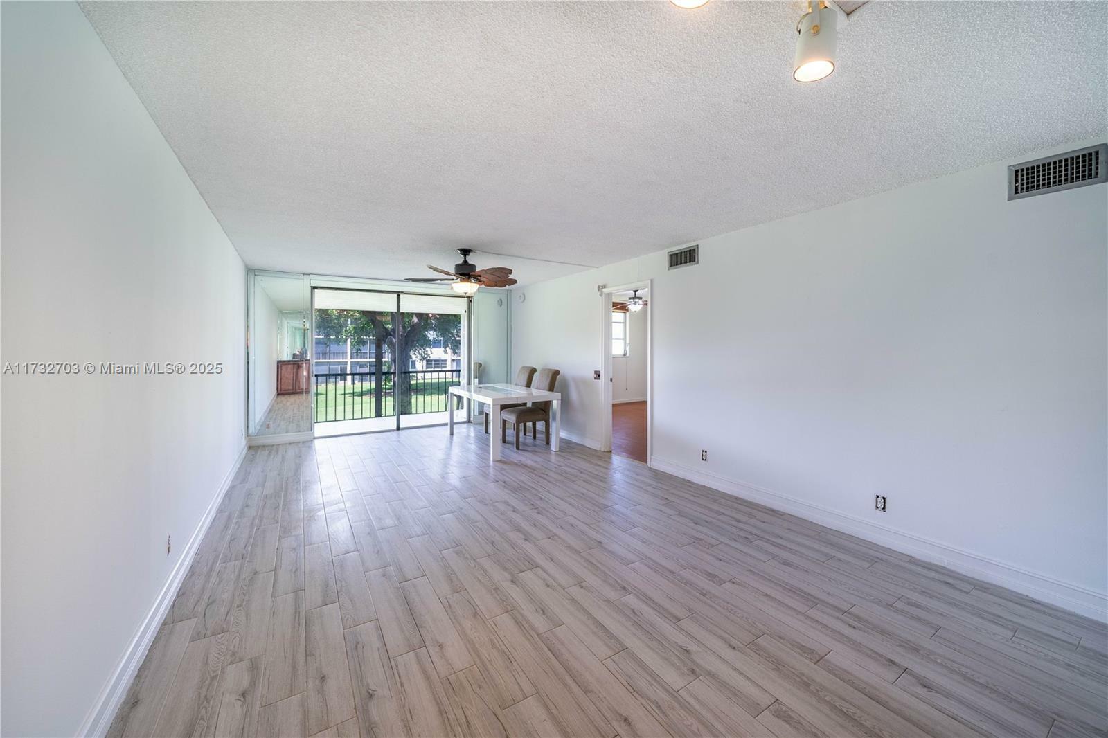 Property Photo:  711 S Hollybrook Dr 209  FL 33025 