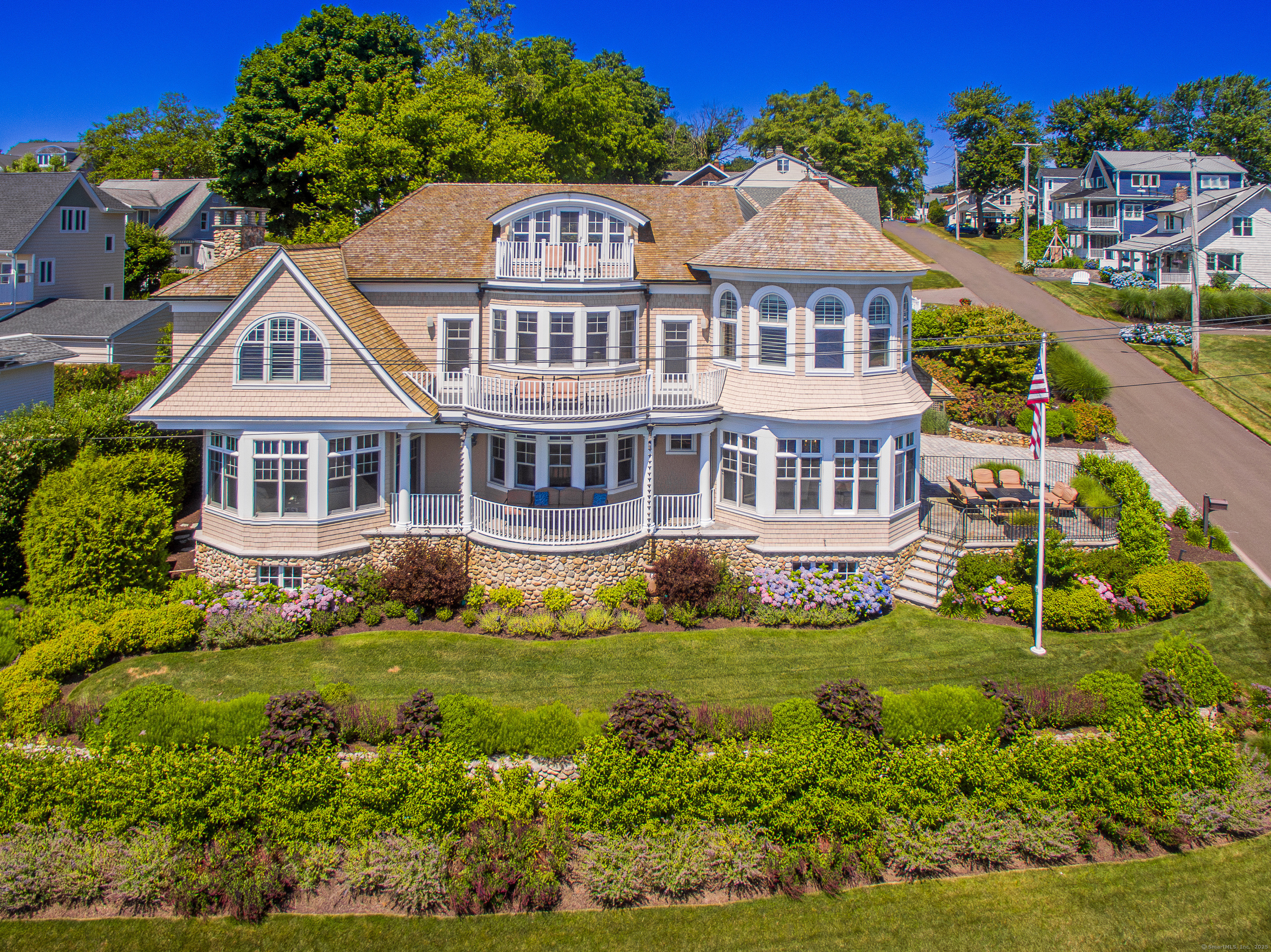 65 Morningside Drive  Milford CT 06460 photo
