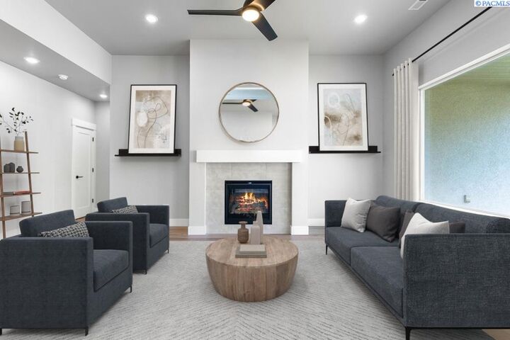 Property Photo:  12113 Dunsmuir Dr  WA 99301 
